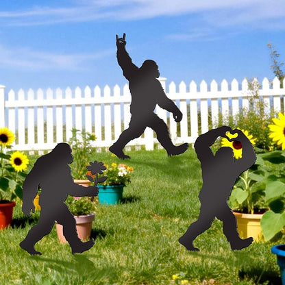 3 Pcs Metal Bigfoot Yard Decor, Unique Bigfoot Decor and Animal Gifts, Black Metal Yard Decor, Outdoor Animal Sasquatch Decor for Patio Garden and Lawn (Unique)
