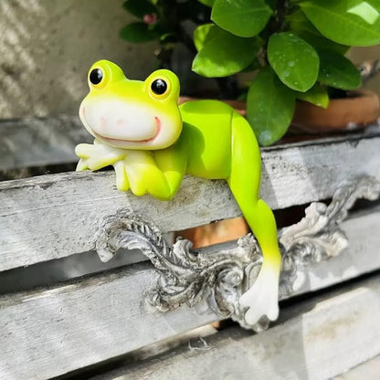 Banax 2 Pcs Cute Climbing Frog, Figurines Frog Statue Flower Pot Hugger Resin Hanging Sculpture Outdoor Statue Plant Pot Decorations for Home Garden Patio Lawn Yard Ornaments