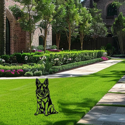 WADORN German Shepherd Yard Silhouette, Black Garden Dog Statue Ornament Outdoor Metal Art Dog Silhouette Signs Iron Decorative Garden Stakes Dogs Lover Gift Silhouettes for Yard Lawn Outside Patio