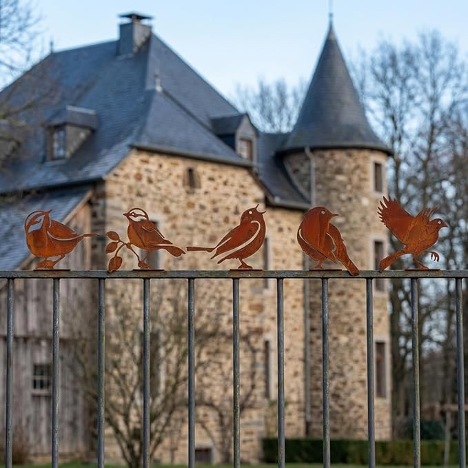Rusty Metal Birds Garden Wrens Decor Set of 5 - Vintage Yard Art for Fence & Outdoor Rustic Bird Statues, Life-Size Wren Silhouettes, Weather-Resistant Metal Birds for Garden, Patio, and Home Decor