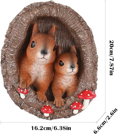 Mom and Baby Squirrel Tree Hugger Outdoor Tree Faces Decor, Resin Squirrel Figurine Garden Statues Whimsical Tree Peeker Sculpture for Patio Lawn Yard Porch Wall Ornaments