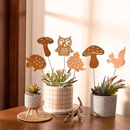 Iron Animal Decorative Garden Stake Set Rusted Yard Ornaments for Indoor/Outdoor Backyard Decor Iron Garden Sculptures Outdoor
