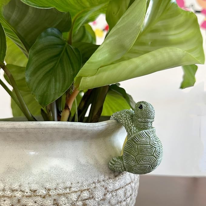 Cute Climbing Tortoise Flower Pot Hugger Figurines Resin Hanging Turtle Statue Planter Pot Decorations for Home Garden Fence Balcony Patio Lawn Yard Ornaments