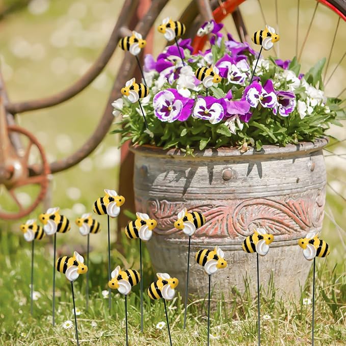 10Pcs Bee Garden Stakes Decor Metal Yard Art Ornaments Front Yard Art Stick Floral Picks Spring Summer Resin Bumble Bees Garden Stakes Outdoor Lawn Pathway Patio Plant Pot, Flower Bed Yellow