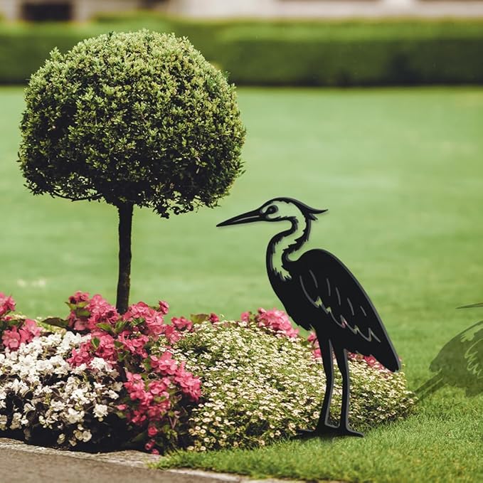 WADORN Heron Metal Decorative Garden Stakes, Funny Heron Metal Outdoor Statues Heron Garden Birds Statue Metal Bird Yard Art Sculpture Funny Bird Ornament Gifts for Garden Backyard Patio Walkways