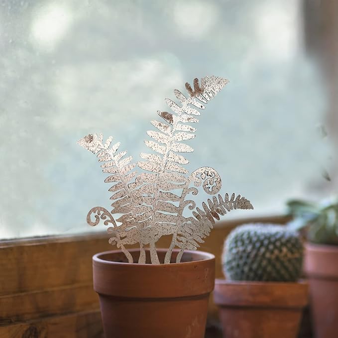 Rustic Metal Fern Leaf Sculpture, Rusty Art Flower Garden Landscape Garden Decor Gift Rustic Yard Ornament Garden Art Yard Art Sculpture Gift