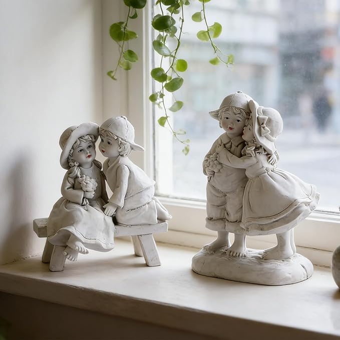 Garden Statues Boy and Girl Couple Statue, Romantic Outdoor Statues of First Kiss, Resin Garden Sculptures & Statues for Patio Lawn Yard Art, Flower Bed Decorations Outdoor