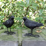 Set of 2 Garden Crow Statues Outdoor Decor for Tree, Resin Bird Figurines Tree Hugger Sculpture Fake Black Raven Decoy Halloween Decoration for Patio Yard, Deck, Fence Ornaments