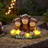 Highland Cow Decor Solar Garden Statue 5.3",Funny Resin Cow Family Figurine with Glasses & Welcome Sign,Cute Farmhouse Outdoor Yard Art for Patio Porch Lawn,Housewarming Birthday Gifts for Women Mom