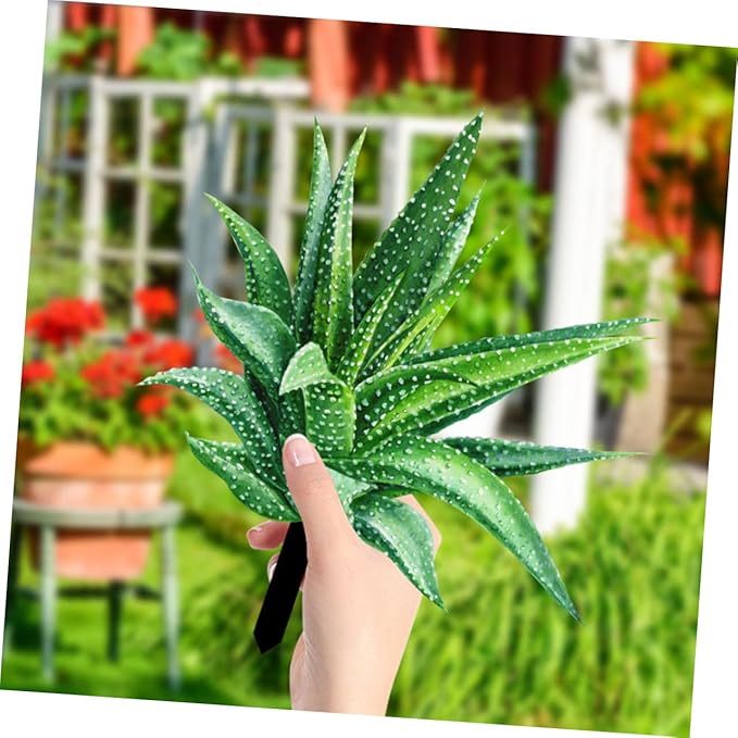 Ciieeo Aloe Stake Garden Decor Double-Sided Acrylic Outdoor Ornament for Vibrant Patio Decoration for Lawn and Pathway Displays