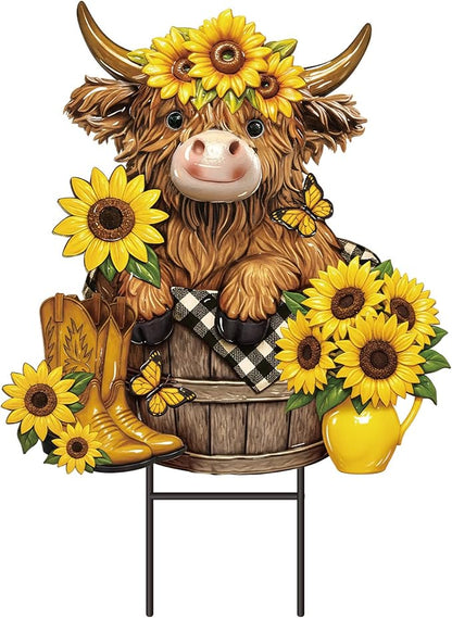 Amyhill Highland Cow Outdoor Decor Metal Garden Stakes Summer Sunflowers Yard Signs Farmhouse Floral Cattle Waterproof Lawn Sign Outdoor Decorations for Summer Holiday Garden Lawn Decor