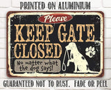 Lone Star Art Garden Stake Metal Signs - Durable Metal Sign - Use Indoor/Outdoor - Great Entryway and Fence Warning Sign and Gift for Dog Owners (12" x 18", Keep Gate Closed Dog)