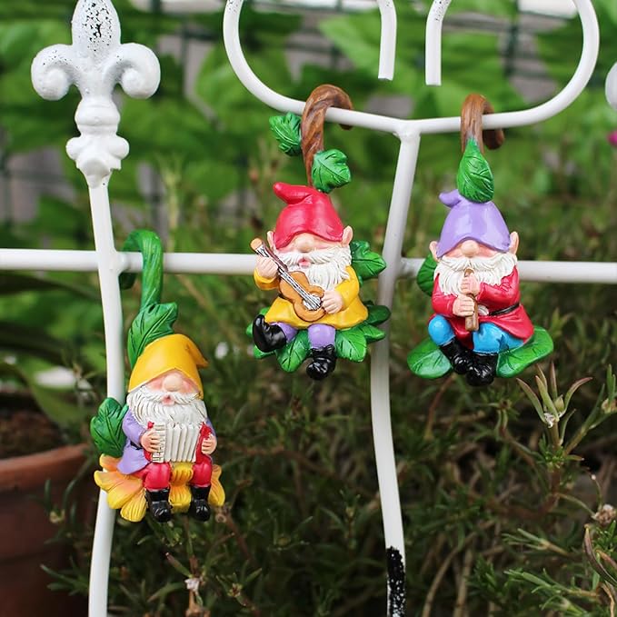 3PCS Cute Gnome Statue Flower Pot Hugger, Music Performance Gnome Resin Hanging Statue Outdoor Garden Decor, Fence Ornaments for Patio Lawn Garden Yard Plant Pot