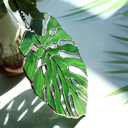 Tuitessine Monstera Stained Glass Suncatcher Window Decor,Tropical Leaf Hanging Ornament 7.5 x 6.5, Handmade Glass Panel for Home & Garden,Unique Birthday Gift for Plant Lovers