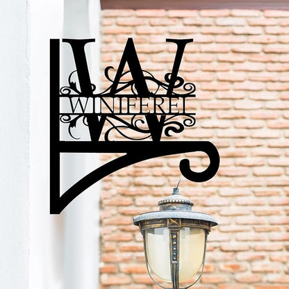 Custom Last Name Metal Plant Hanger Indoor & Outdoor | Personalized Letter Monogram Metal Hanging Plant Bracket | Customizable Indoor & Outdoor Wall Hanger for Home Decor Gift for Mom