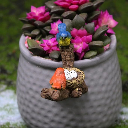 2Pcs Mini Brid Figurines Plant Pot Hang Decor Resin Bird's Nest Sculpture Decoration for Succulent Cactus Pots