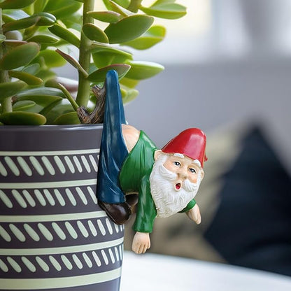OwMell Garden Decor Statue Flower Pot Hugger, Outdoor Figurine Planter Hugger for Flowerpot, Patio, Balcony, Porch, Yard, Lawn Ornament Outdoor Decor Gifts Plant Decoration - Gnome