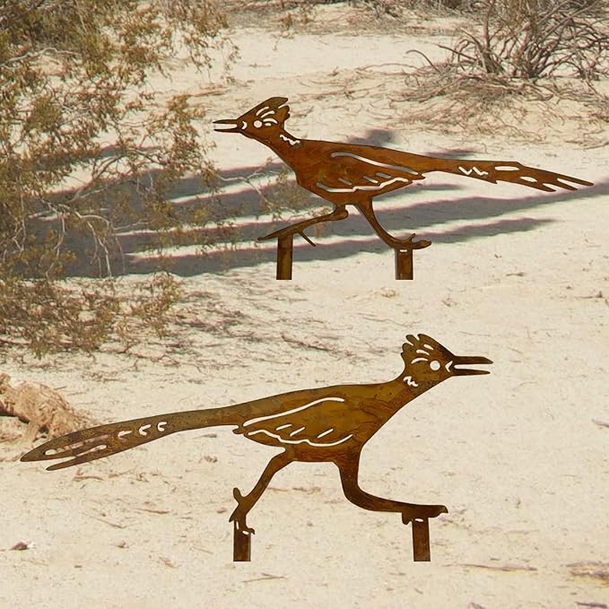 2PCS Rusty Roadrunner Decorative Garden Stakes, New Mexico Gifts for Women Mom Grandma Wife, Desert Yard Outdoor Decor, Metal Roadrunner Statues for Yard Art, Patio, Lawn Ornaments