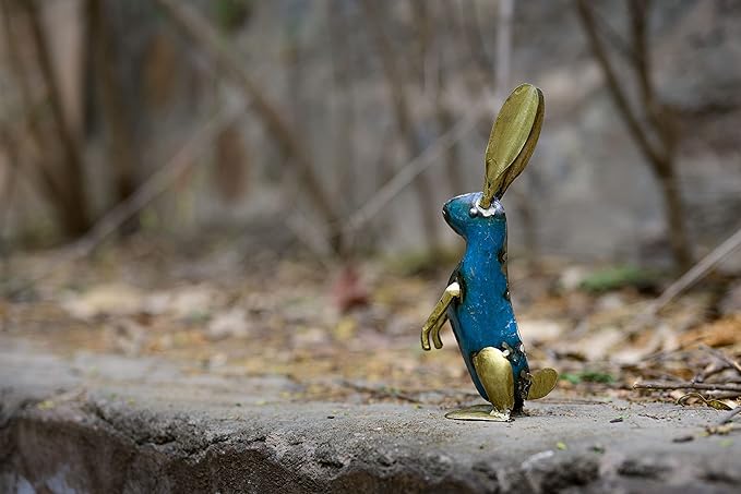 De Kulture Handcrafted Recycled Iron Gold Bunny Sitting Decorative Collectible Figurine showpiece Holiday décor Ideal for Garden Decoration, 4x1.9x8.8 (LWH) inches