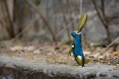 De Kulture Handcrafted Recycled Iron Gold Bunny Sitting Decorative Collectible Figurine showpiece Holiday décor Ideal for Garden Decoration, 4x1.9x8.8 (LWH) inches