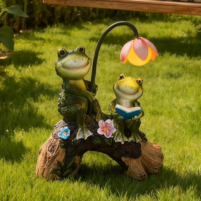 Solar Powered Frog Garden Statue with Flower Lamp, Resin Frog Figurine Set with Reading Frog, Outdoor Decor for Patio, Lawn, Yard, Unique Gift for Frog and Garden Enthusiasts(Green)