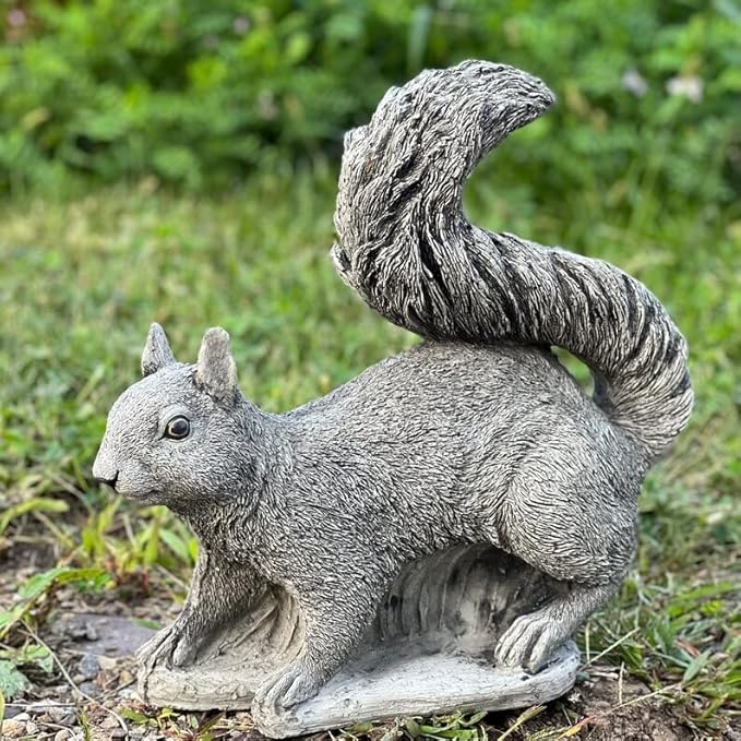 Realistic Forest Squirrel Statue Animal Concrete Sculpture for Garden Patio Backyard Handmade Squirrel Figurine