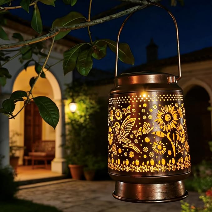 Hummingbird Solar Light Outdoor Waterproof Hanging, Hummingbird Garden Decoration Metal led Solar Light, Suitable for Garden Patio Lawn Path, Ladies mom Grandma Outdoor Lantern Decoration