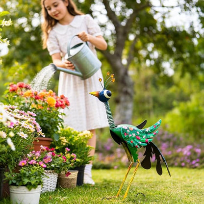 Metal Peacock Garden Statue,Outdoor Peacock Sculpture Decor Yard Art,Farmhouse Art for Yard, Patio, or Housewarming Gift for Mom, Friends