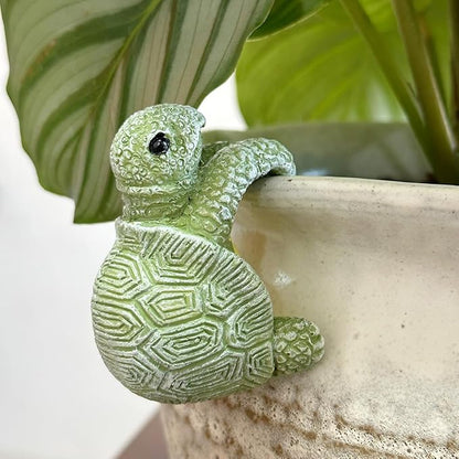 Cute Climbing Tortoise Flower Pot Hugger Figurines Resin Hanging Turtle Statue Planter Pot Decorations for Home Garden Fence Balcony Patio Lawn Yard Ornaments