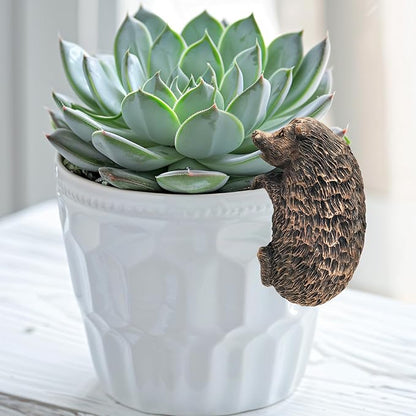 Hedgehog Plant Pot Hanger Garden Statues Resin Hedgehog Flower Pot Hugger Pot Plant Decoration Plant Decorative Figurines for Fairy Garden Fence Yard Patio Outdoor Indoor Hanging Ornaments