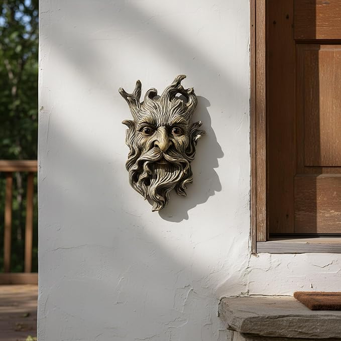 Old Man Tree Face Hugger Outdoor Decor, Handmade Tree Art Resin Statue with Root Details, Whimsical Hanging Yard Art for Garden Wall Fence
