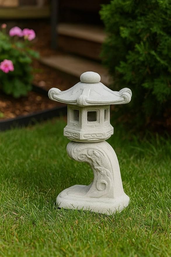 Japanese Pagoda Statue Outdoor Lantern Sculpture Zen Garden Decoration Chinese Stone Style Cement Oriental Lantern Figure Concrete Yard Gift Asian Ornament
