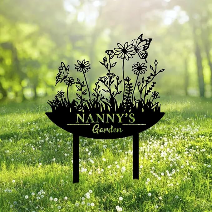 Custom Wild Flower Garden Name Metal Sign Personalized Wildflower Sign With Stake Porch Decor Garden Decoration Mother Mom Grandma Gardener Plaque Statue for Outdoor Garden Backyard Walkway or Lawn.