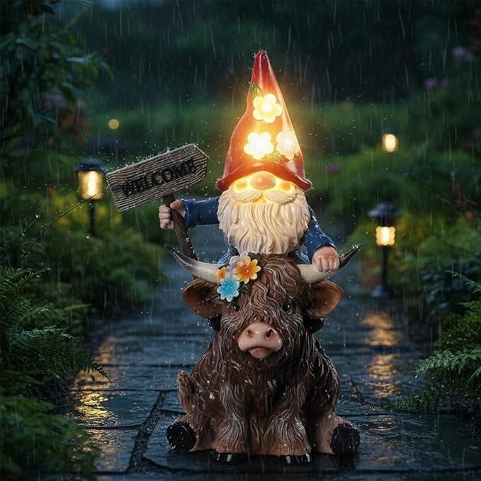 Solar Highland Cow Statue with Gnome Holding Welcome Sign Resin Highland Cow Figurines 9.2" Waterproof for Outdoor Lawn Yard Porch Patio Decor Housewarming Gifts for Women Mom Grandma