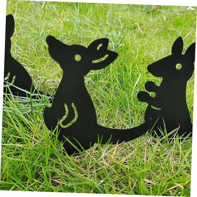 POPETPOP 1set Decorative Wrought Iron Garden Statues Hollow Lawn Ornaments for Courtyard Decoration for Farmhouse Styles
