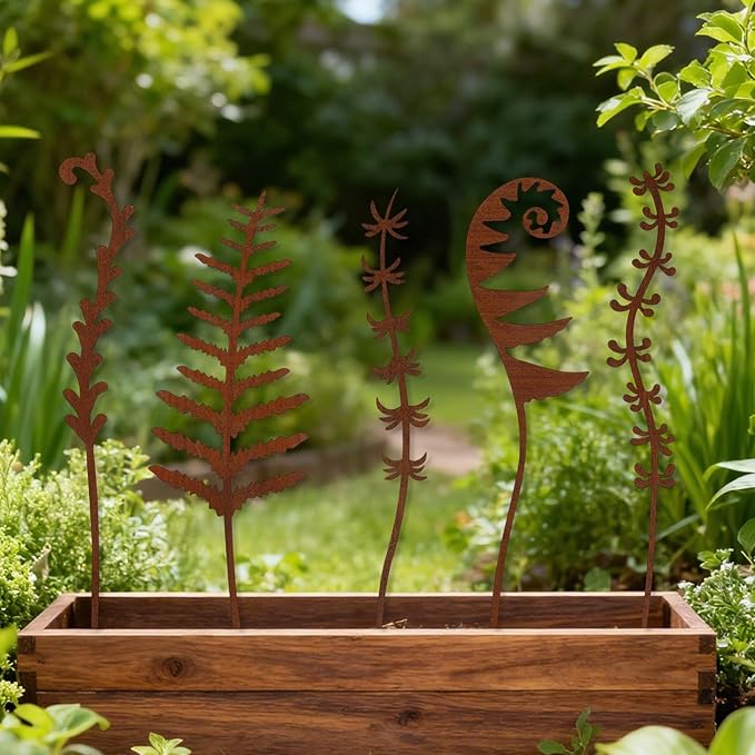 Penitue 5pcs Metal Flowers for Outside, Rustic Decorative Garden Stakes Weather-Resistant Metal Flowers Garden Decor for Yard Art Flower Bed Plant Stakes Lawn Pathway Decorations(Style 2)