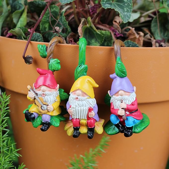 3PCS Cute Gnome Statue Flower Pot Hugger, Music Performance Gnome Resin Hanging Statue Outdoor Garden Decor, Fence Ornaments for Patio Lawn Garden Yard Plant Pot