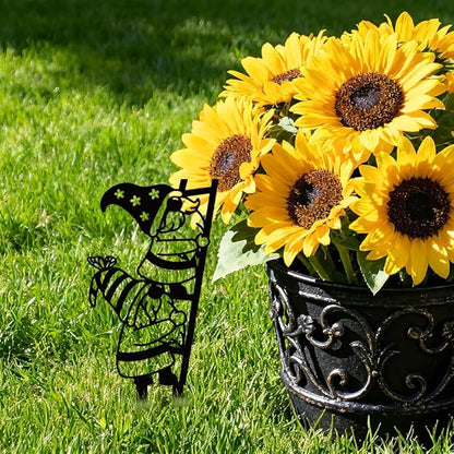 WADORN Funny Climbing Ladder Gnomes Metal Decorative Garden Stakes, Black Gnome Theme Outdoor Statues Silhouette Gnomes Lover Gifts Stakes Ornaments for Yard Art Garden Patio Backyard Lawn Decors