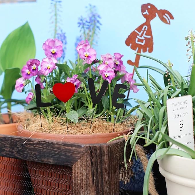 12"H Mother's Day Metal Yard Sign Love Letter Decorative Garden Stake for Plant Pot Flower Bed Indoor Outdoor Patio Lawn Decor