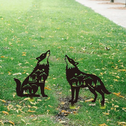 WADORN 2Pcs Wolf Metal Decorative Garden Stakes, Howling Wolf Silhouette Metal Outdoor Statues Animal Garden Ornament Gifts Black Yard Art Decorations for Home Outdoor Patio Backyard Lawn Walkways