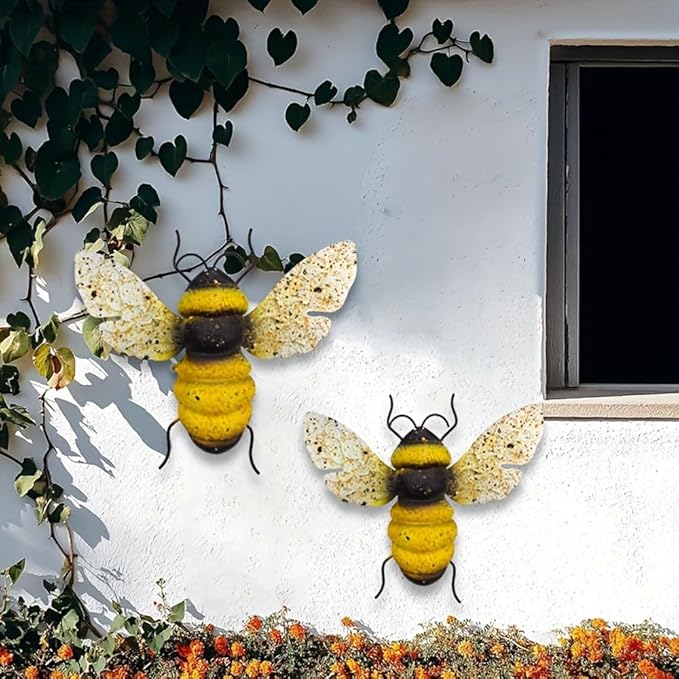 Metal Bee for Garden Decor,Indoor Hanging Wall Decorations,Iron Art Wall Decoration,Outdoor Patio Lawn Yard Backyard Decor,Bee Statue Gift for Gardening Enthusiasts