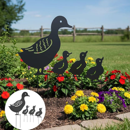 Iron Garden Ornament Wrought Metal Family Decor for Outdoor Lawn and Backyard Landscaping