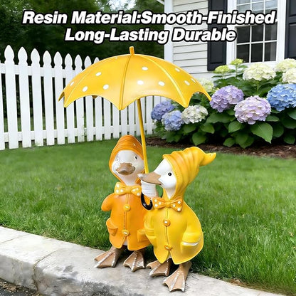 Cute Couple Ducks Holding Umbrella Garden Statues Outdoor Sculptures, Resin Cartoon Animal Figurines for Patio, Yard, Balcony, Creative Crafts Art Ornaments