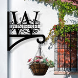 Custom Last Name Metal Plant Hanger Indoor & Outdoor | Personalized Letter Monogram Metal Hanging Plant Bracket | Customizable Indoor & Outdoor Wall Hanger for Home Decor Gift for Mom