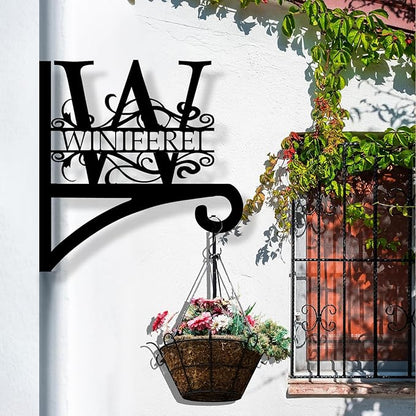 Custom Last Name Metal Plant Hanger Indoor & Outdoor | Personalized Letter Monogram Metal Hanging Plant Bracket | Customizable Indoor & Outdoor Wall Hanger for Home Decor Gift for Mom