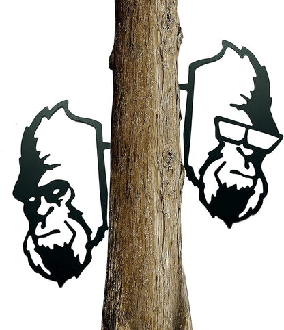 Peeping Bigfoot Metal Yard Art, Garden Branch Peeking Yeti Decor, Outdoor Metal Bigfoot Tree Hugger Decorations, Sasquatch Face for Outdoor Decorations, Set of 2