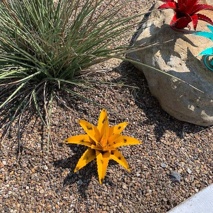 Mini Metal Agave (Yellow)