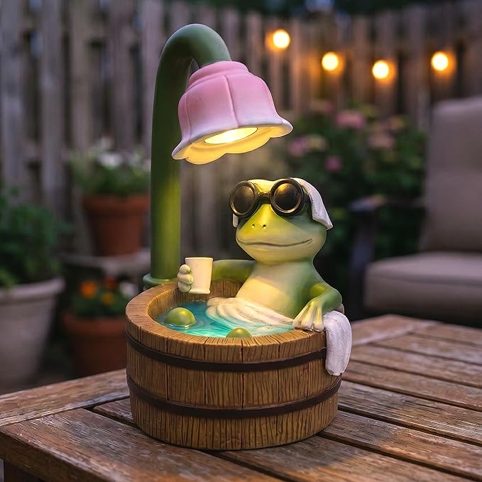 MXwcy Solar Garden Lights Frog Statue, 6.3" Resin Bath Frog Figurine Cute Frog Stuff Solar Garden Decor Accessory for Patio Yard Lawn, Frog Gifts for Women Mom Grandma