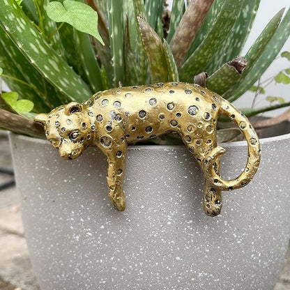 Miniature Lying Leopard Figurines Plant Decorations for Pots,Golden Resin Leopard Statue Planter Pot Hugger,Cute Flower Pot Hanger,Funny Garden Decor Outdoor Yard Balcony Gifts
