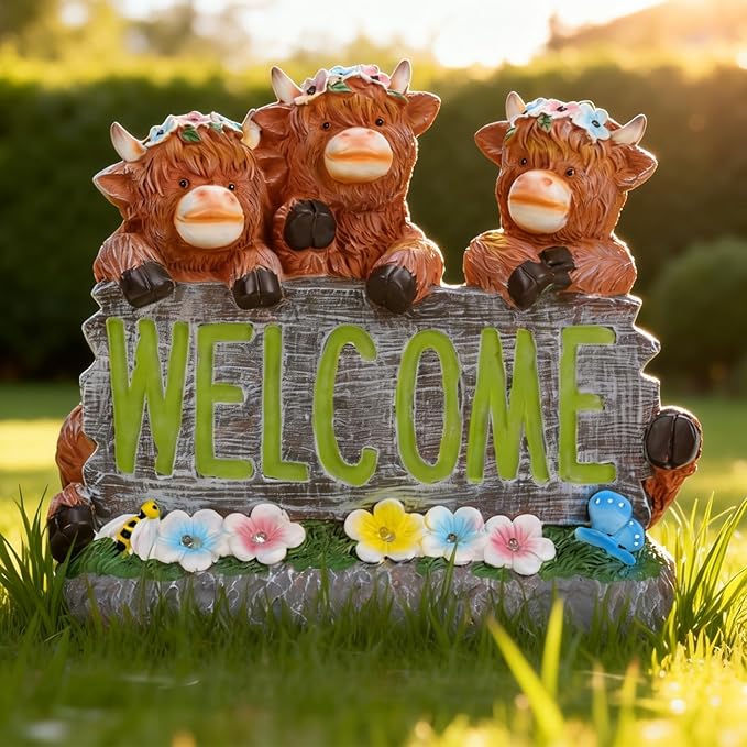 Solar Highland Cow Garden Statue Outdoor Decor - Rustic Farmhouse Decorations & Christmas, Birthday Housewarming Gifts for Mom, Grandma, Women, Resin